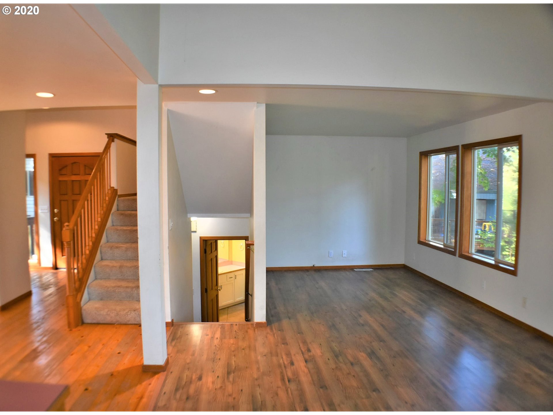 3059 Hendricks Hill Drive Eugene, OR 97403 - Photo 7 of 32