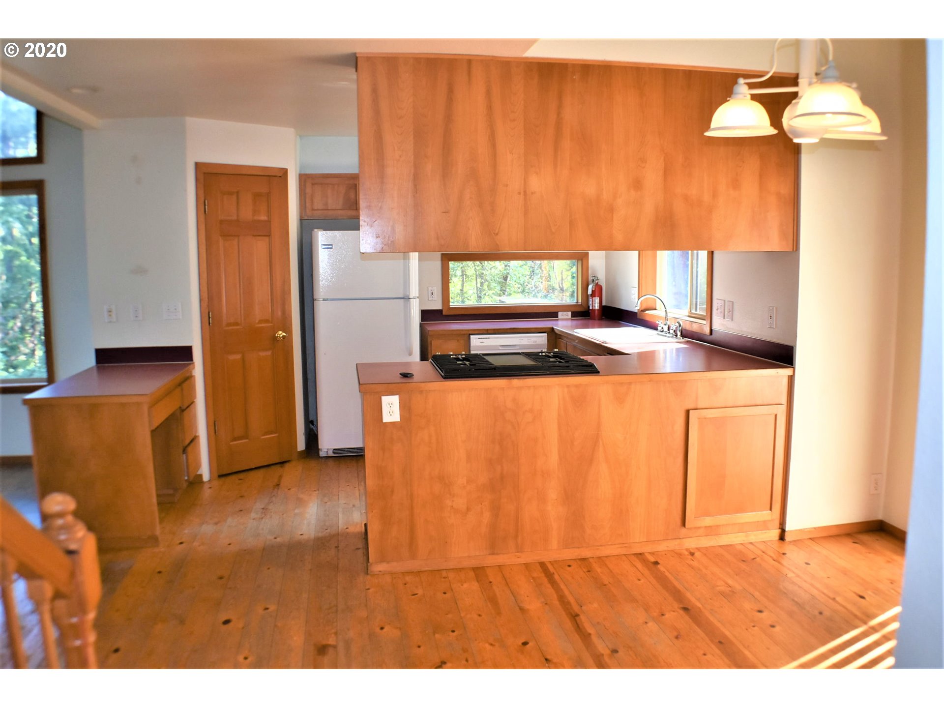 3059 Hendricks Hill Drive Eugene, OR 97403 - Photo 8 of 32