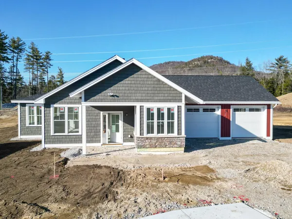 $750,000 | 61 Whispering Pines Place, Unit 7, Center Conway, NH 03813