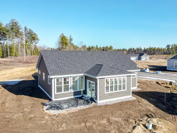 $750,000 | 61 Whispering Pines Place, Unit 7, Center Conway, NH 03813
