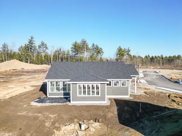 $750,000 | 61 Whispering Pines Place, Unit 7, Center Conway, NH 03813