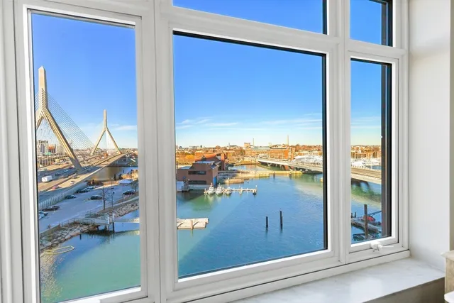 $1,699,000 | 100 Lovejoy Wharf, Unit 9F, Boston, MA 02114