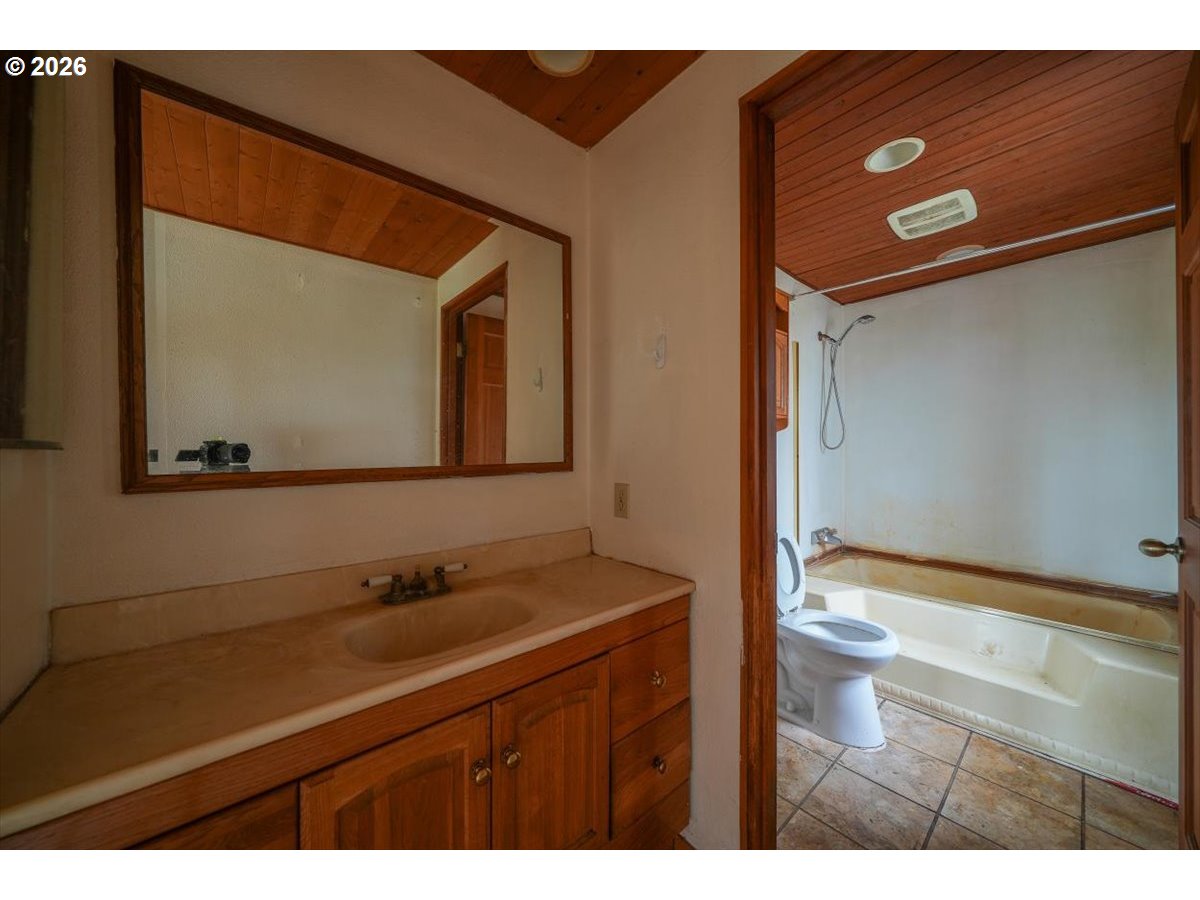 33926 Ford Mill Road Lebanon, OR 97355 - Photo 31 of 35
