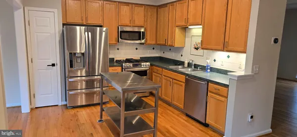 $2,900 | 45689 Paddington Station Terrace, Sterling, VA 20166