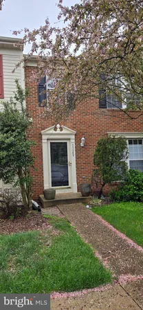 $2,900 | 45689 Paddington Station Terrace, Sterling, VA 20166