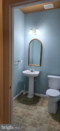 $2,900 | 45689 Paddington Station Terrace, Sterling, VA 20166