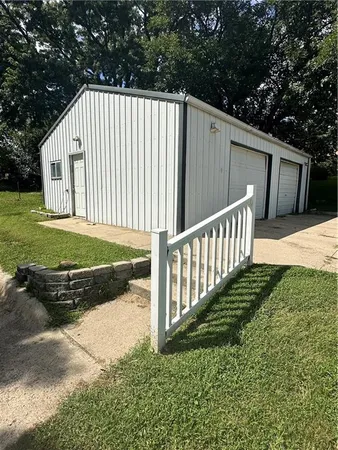 $69,000 | 401 West 5th Street, Grant City, MO 64456