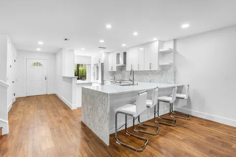 $299,900 | 27 Stratford Lane West, Unit C, Boynton Beach, FL 33436
