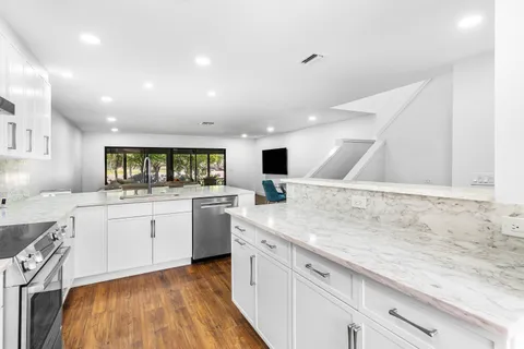 $299,900 | 27 Stratford Lane West, Unit C, Boynton Beach, FL 33436
