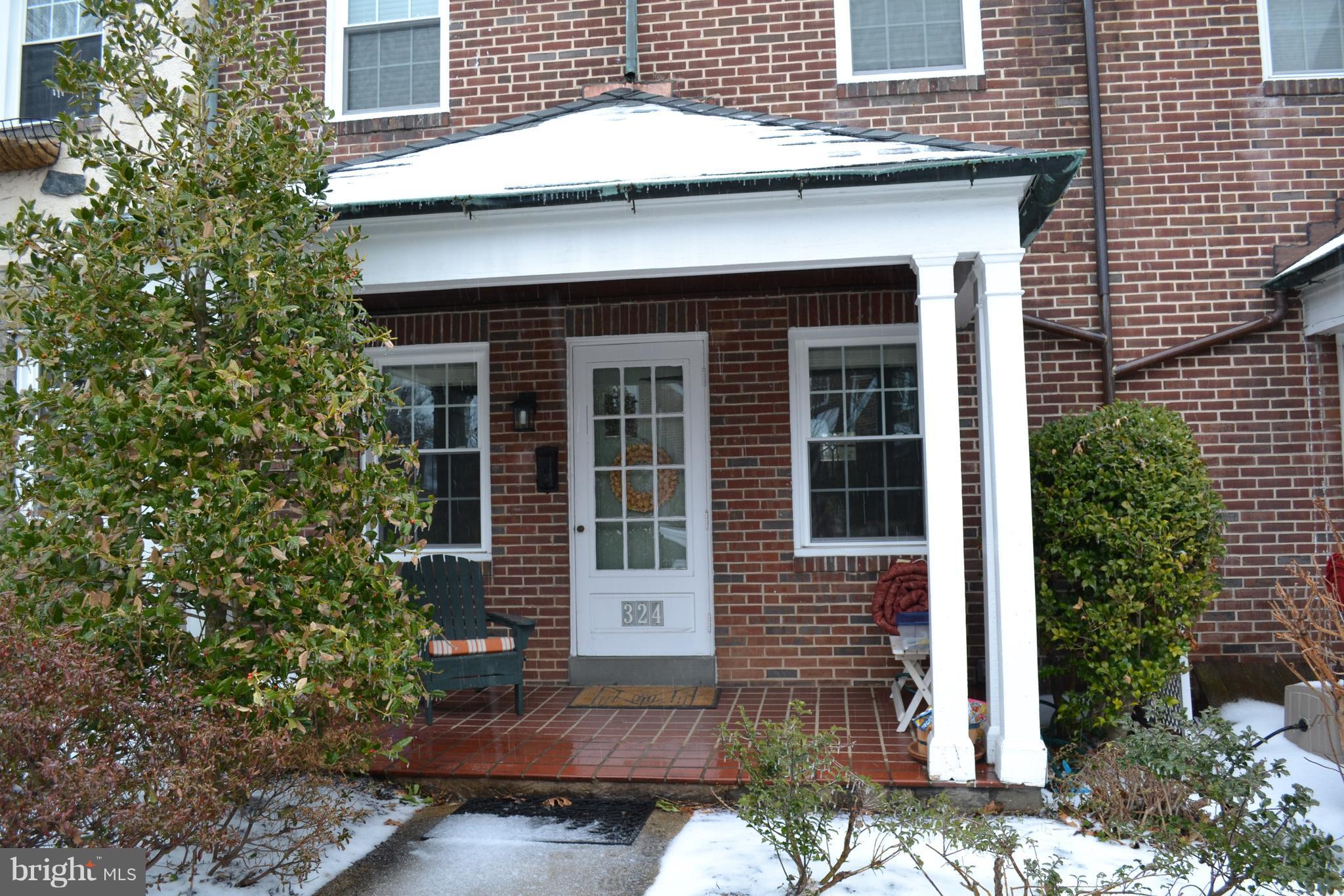 324 Hopkins Road Baltimore, MD 21212 - Photo 3 of 12 Exterior (Front)