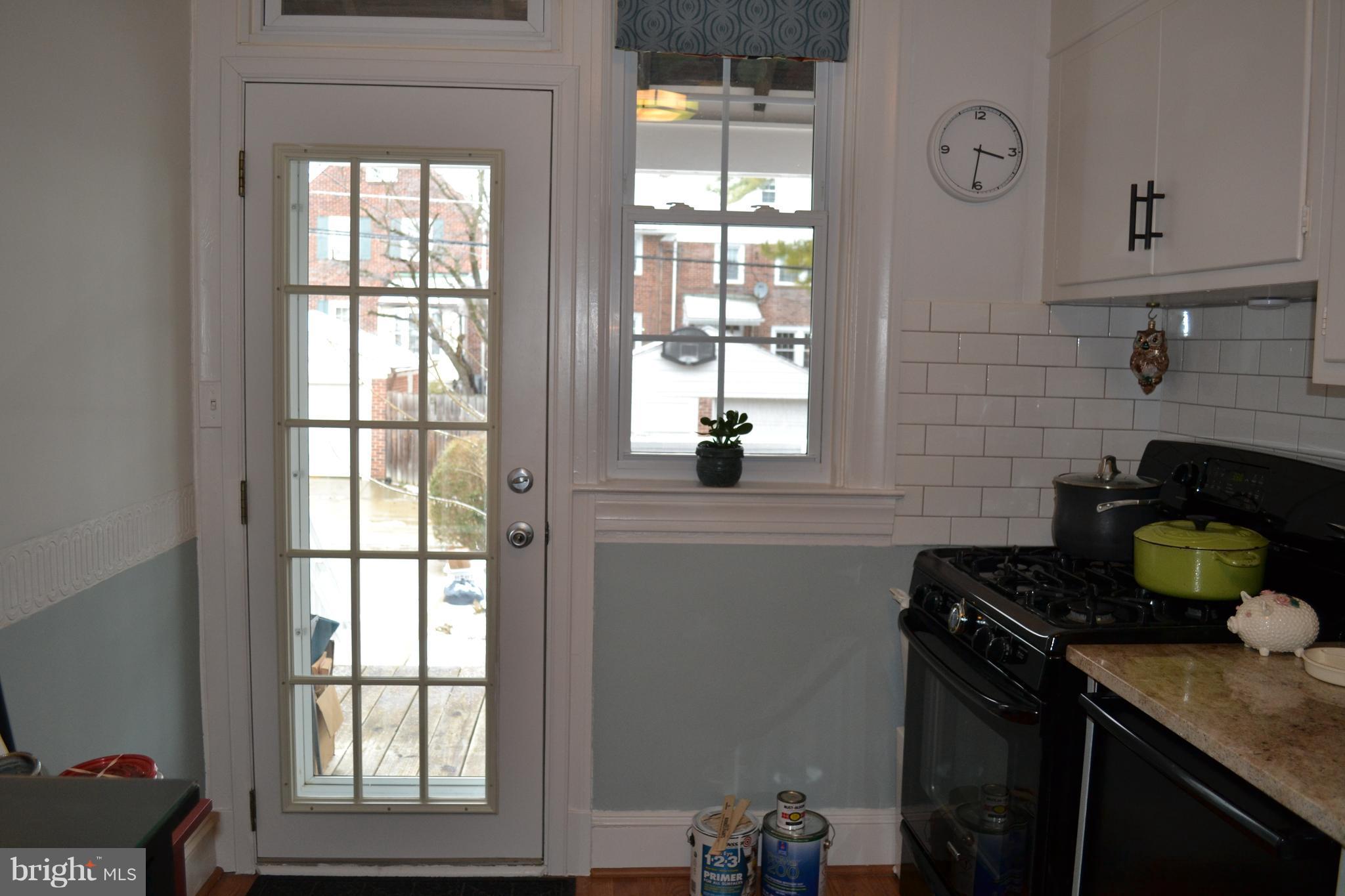 324 Hopkins Road Baltimore, MD 21212 - Photo 7 of 12 Kitchen
