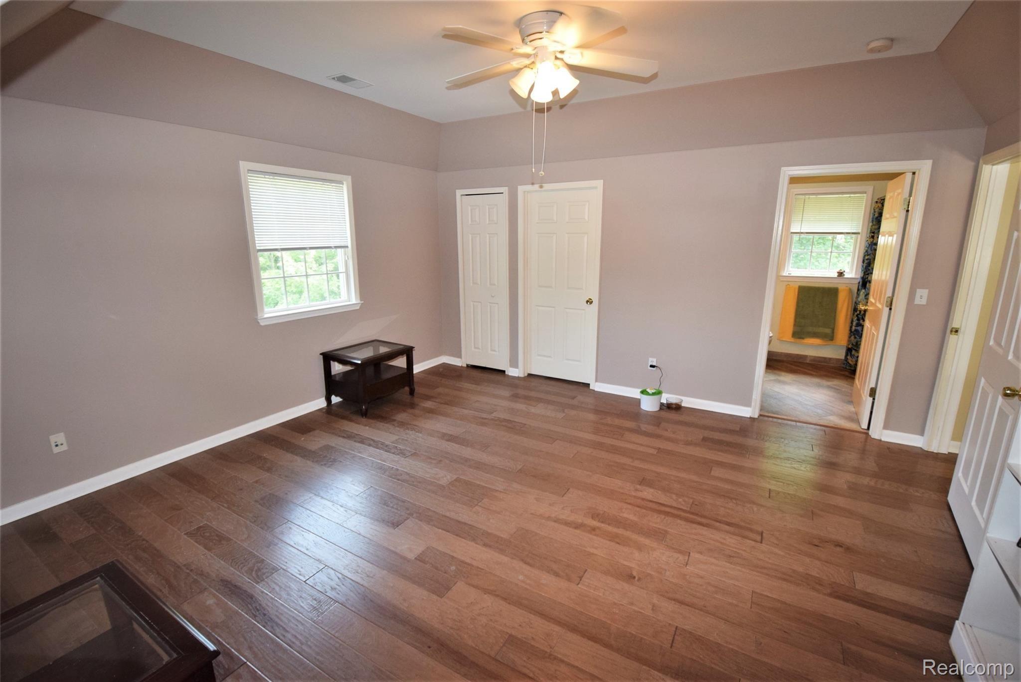 13586 Hannan Road Romulus, MI 48174 - Photo 32 of 64 Part of the master bedroom suite