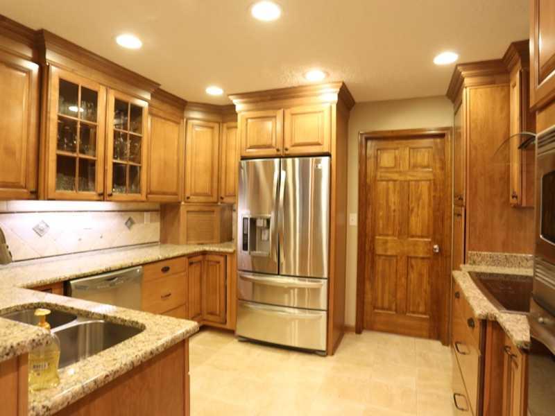 12621 Walrond Road Fishers, IN 46037 - Photo 7 of 18 Gallery Image 7