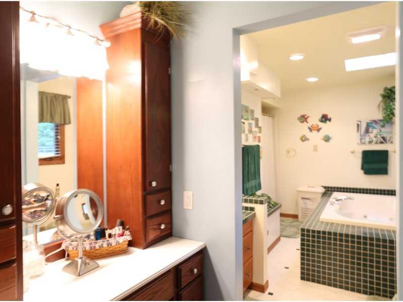 12621 Walrond Road Fishers, IN 46037 - Photo 10 of 18 Gallery Image 10