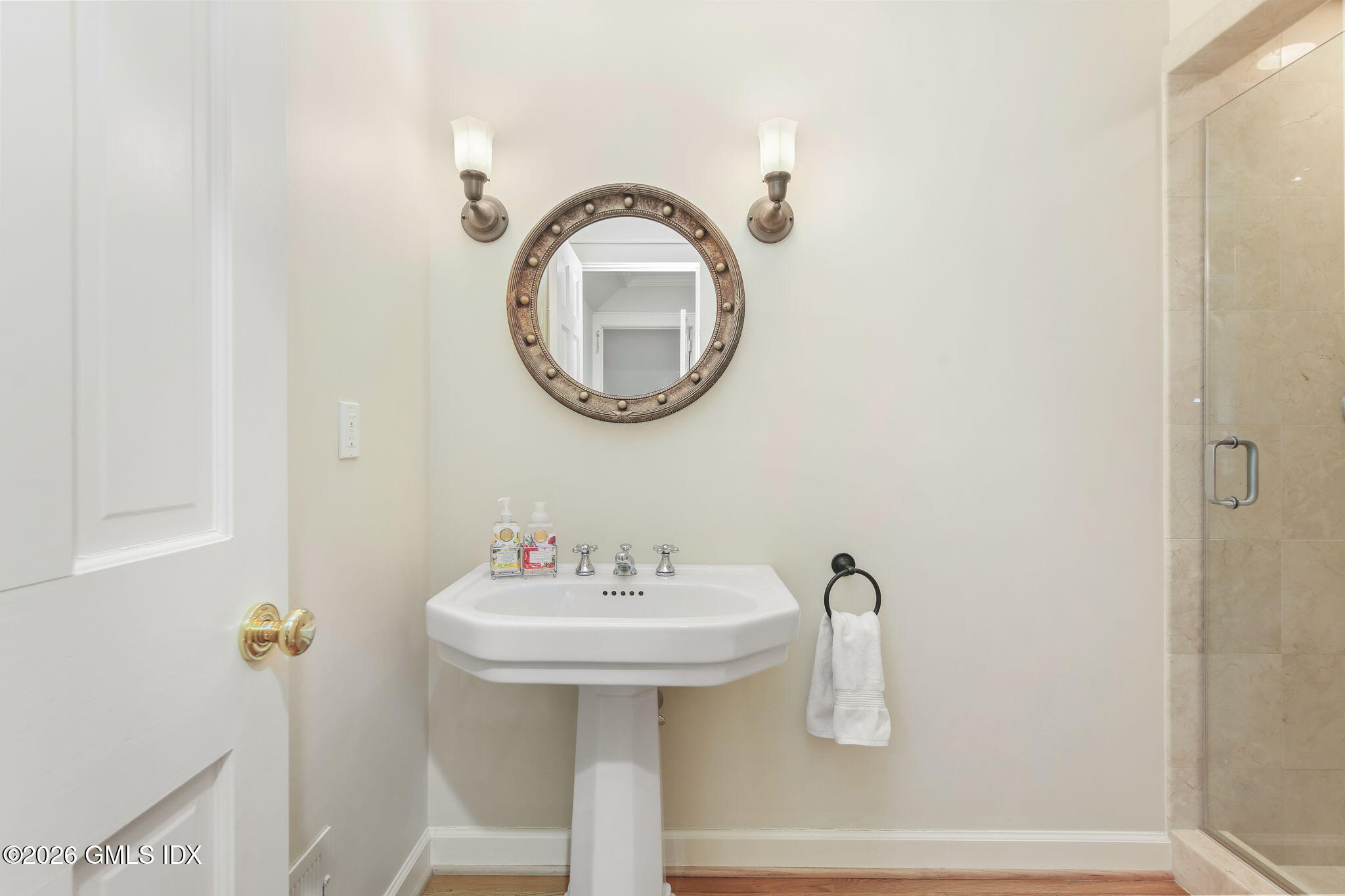 93 Summit Road Riverside, CT 06878 - Photo 13 of 30 First Floor Full Bath