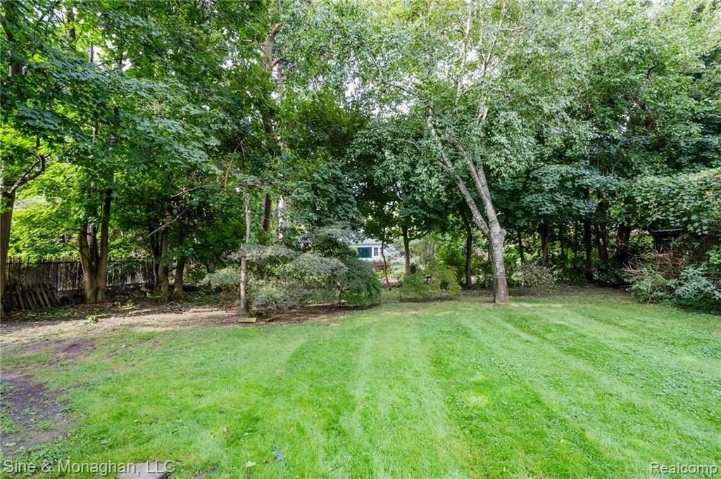 561 Middlesex Road Grosse Pointe Park, MI 48230 - Photo 46 of 53