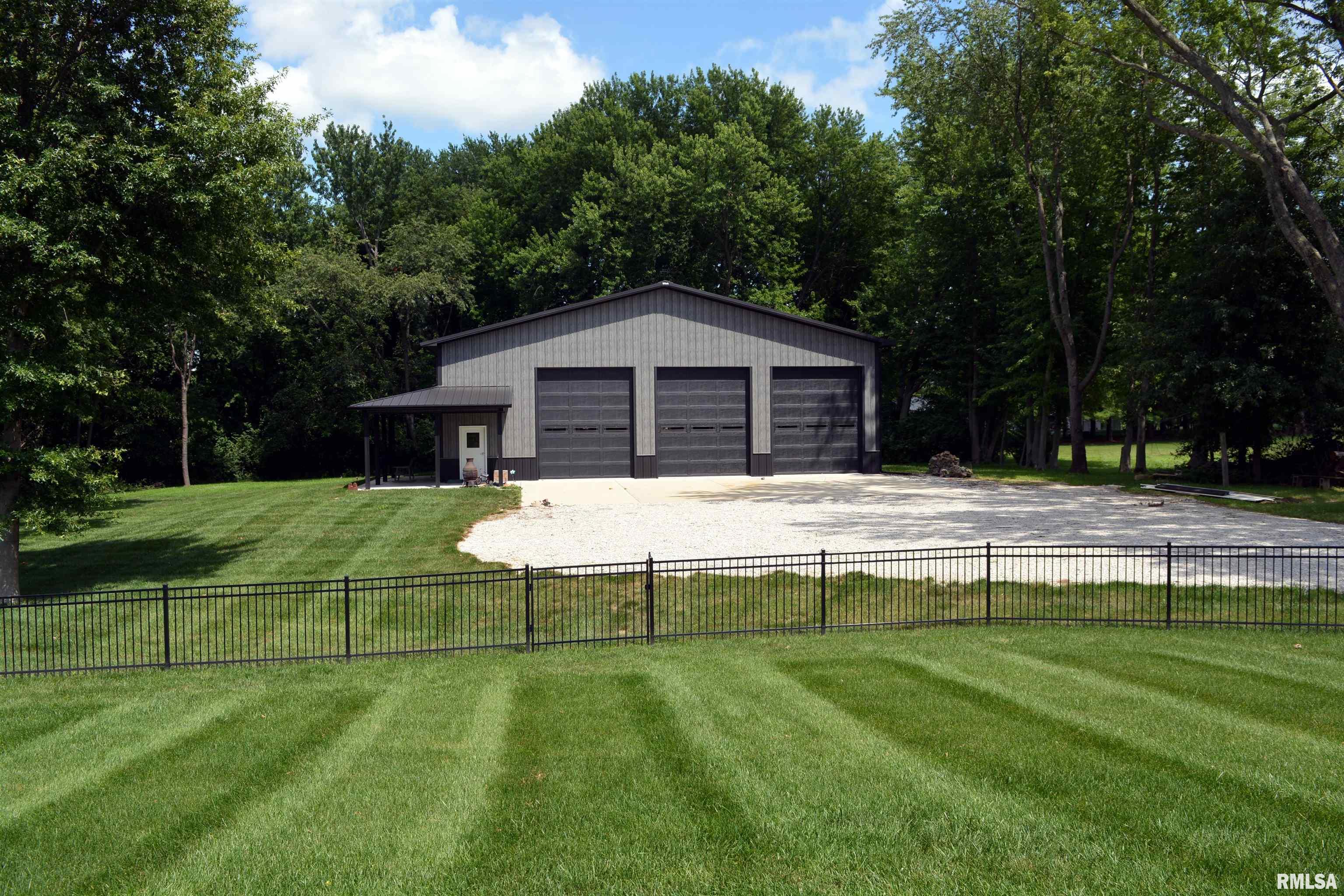 5600 Iron Bridge Road Chatham, IL 62629 - Photo 33 of 42 Gallery Image 33