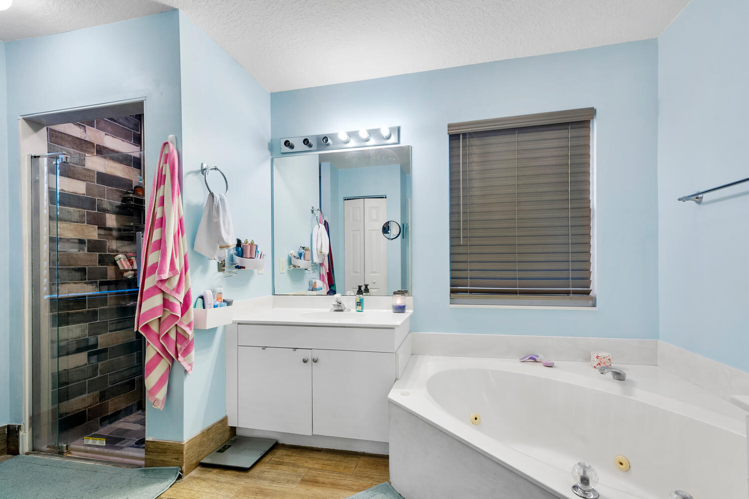 2537 Southwest Riviera Road Stuart, FL 34997 - Photo 10 of 18 2537 SW Riviera Rd-large-009-009-Justin