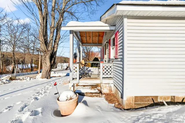 a building outdoor space with patio furniture