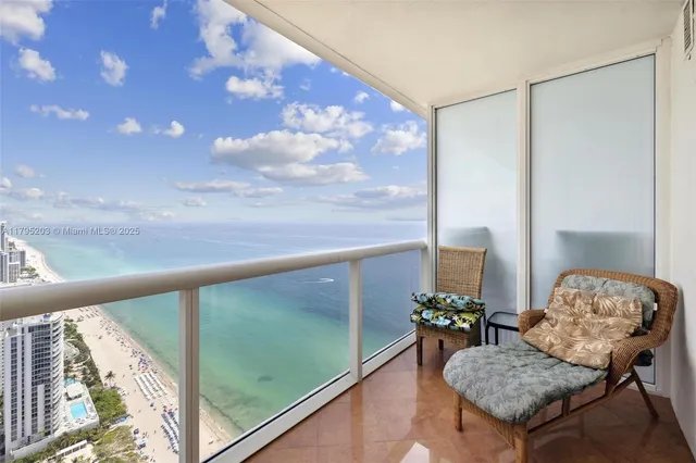 $3,400 | 1830 South Ocean Drive, Unit 4712, Hallandale Beach, FL 33009