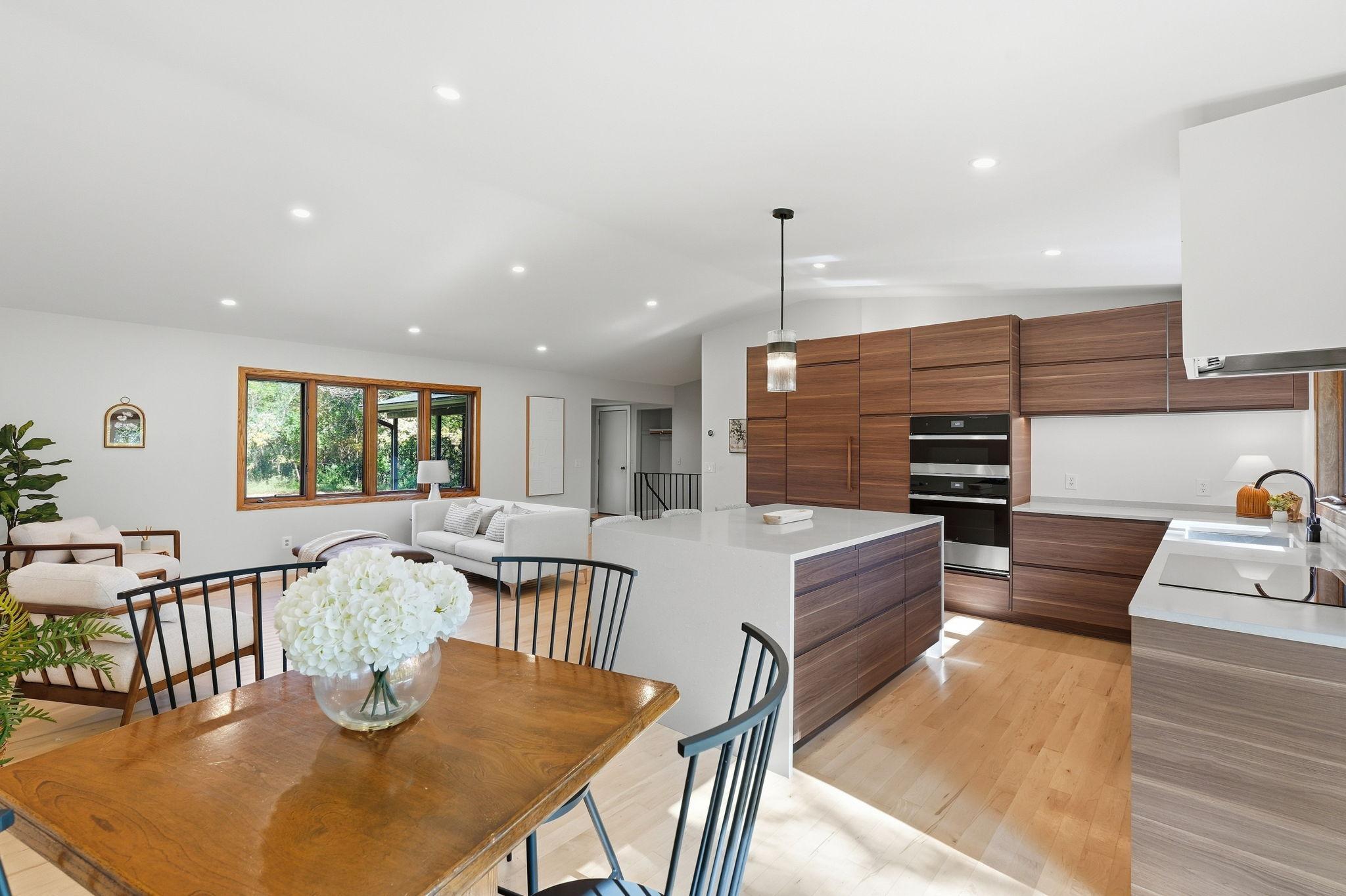 17925 Covington Road Minnetonka, MN 55345 - Photo 5 of 25 Gallery Image 5