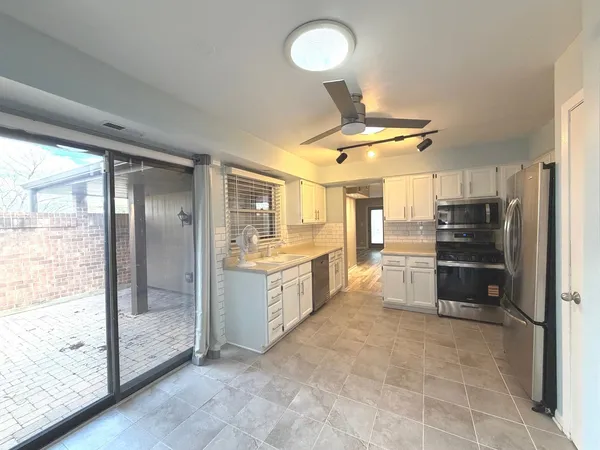 a close view of washer and dryer