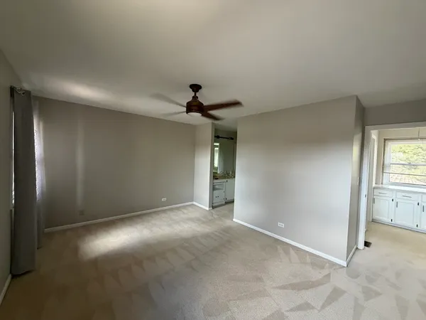 $389,900 | 15 Indian Trail Drive, Unit 15, Westmont, IL 60559