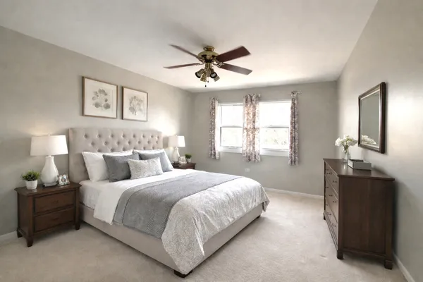 $389,900 | 15 Indian Trail Drive, Unit 15, Westmont, IL 60559