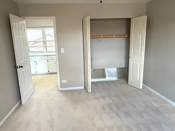 $389,900 | 15 Indian Trail Drive, Unit 15, Westmont, IL 60559