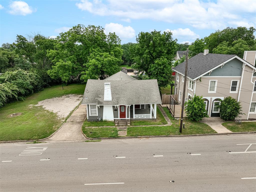 512 Herring Avenue Waco, TX 76708 - Photo 3 of 32