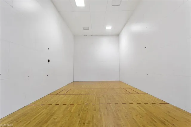 a view of empty room