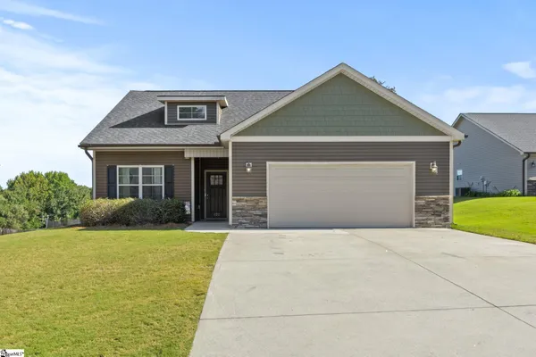 $279,900 | 122 Palmetto Valley Drive, Greer, SC 29651