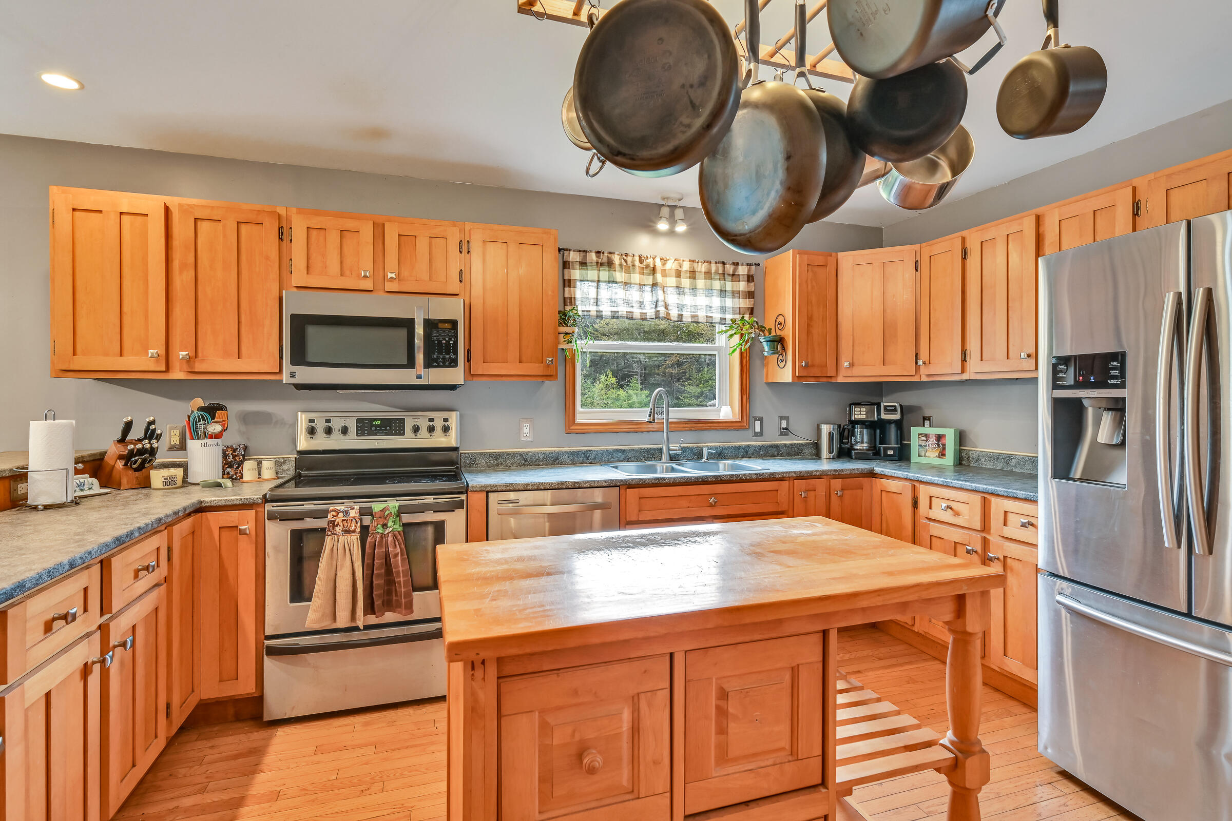 19 Conifer Lane Brunswick, ME 04011 - Photo 7 of 25 kit1