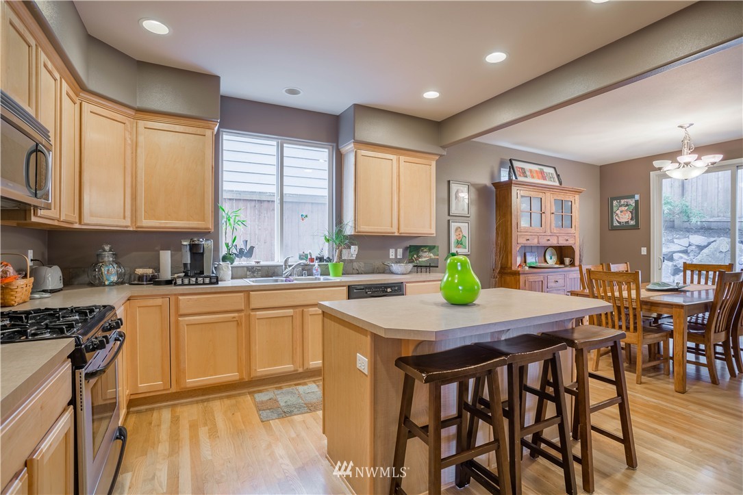 22727 30th Court Southeast Bothell, WA 98021 - Photo 7 of 23