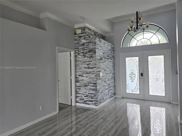 wooden floor in a livingroom