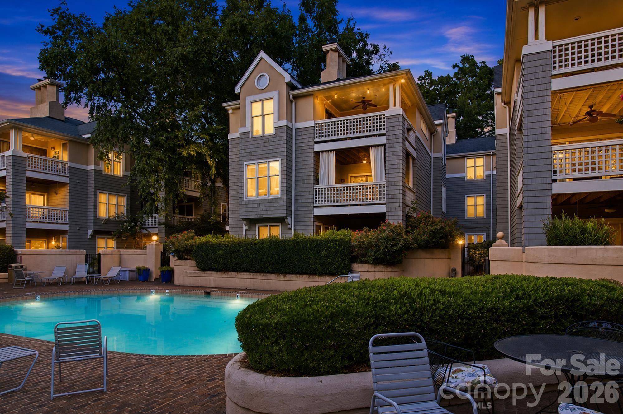 308 Queens Road, Unit 32 Charlotte, NC 28204 - Photo 1 of 36 Gallery Image 1
