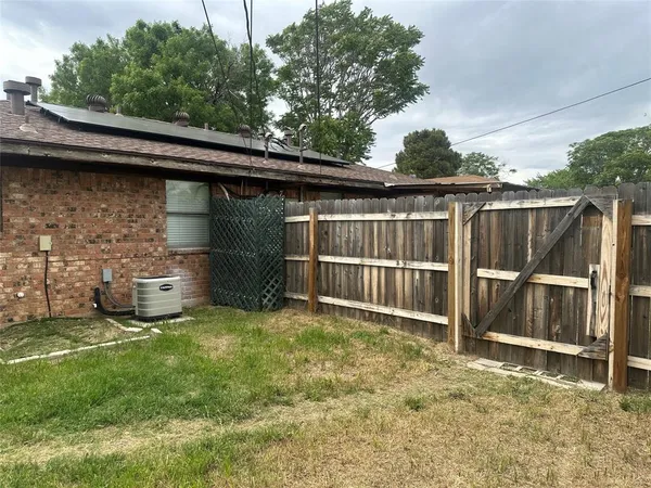 $3,500 | 1651 Palm Street, Abilene, TX 79602