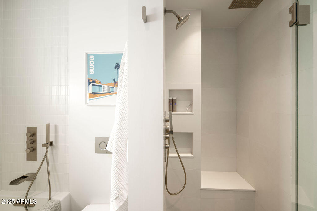 4530 North 9th Avenue Phoenix, AZ 85013 - Photo 26 of 35 a bathroom with a shower