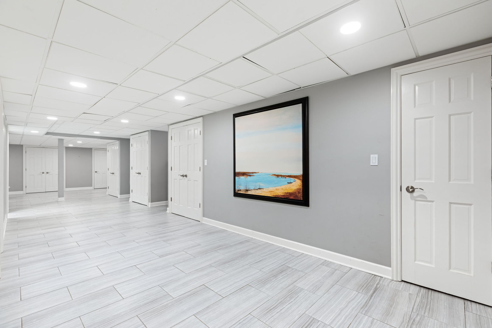 209 North Green Bay Road Lake Forest, IL 60045 - Photo 38 of 51 a view of an empty room with wooden floor and a window