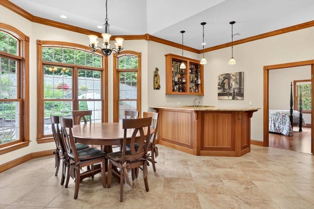 357 Westerly Circle Ludlow, MA 01056 - Photo 5 of 35