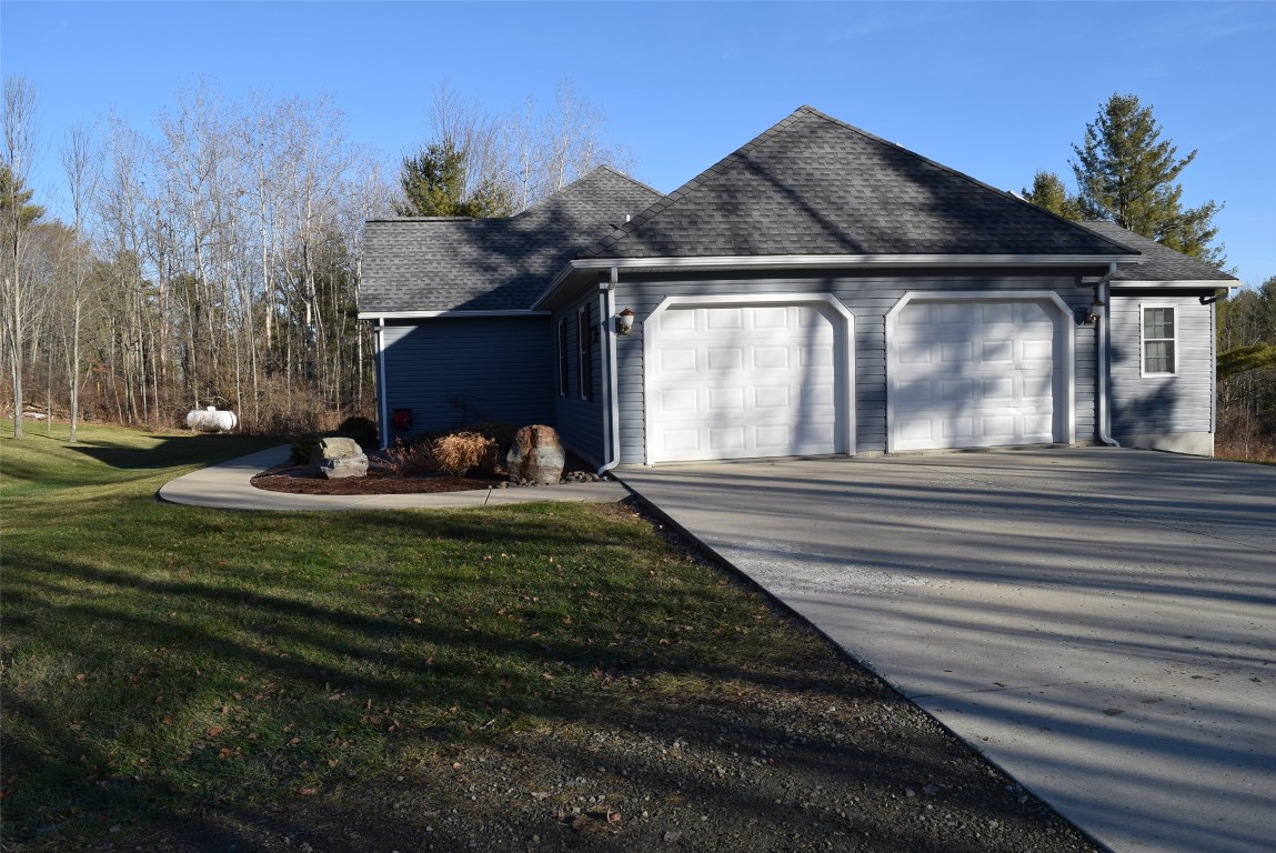 1117 Chestnut Ridge Road, Unit S Apalachin, NY 13732 - Photo 3 of 49