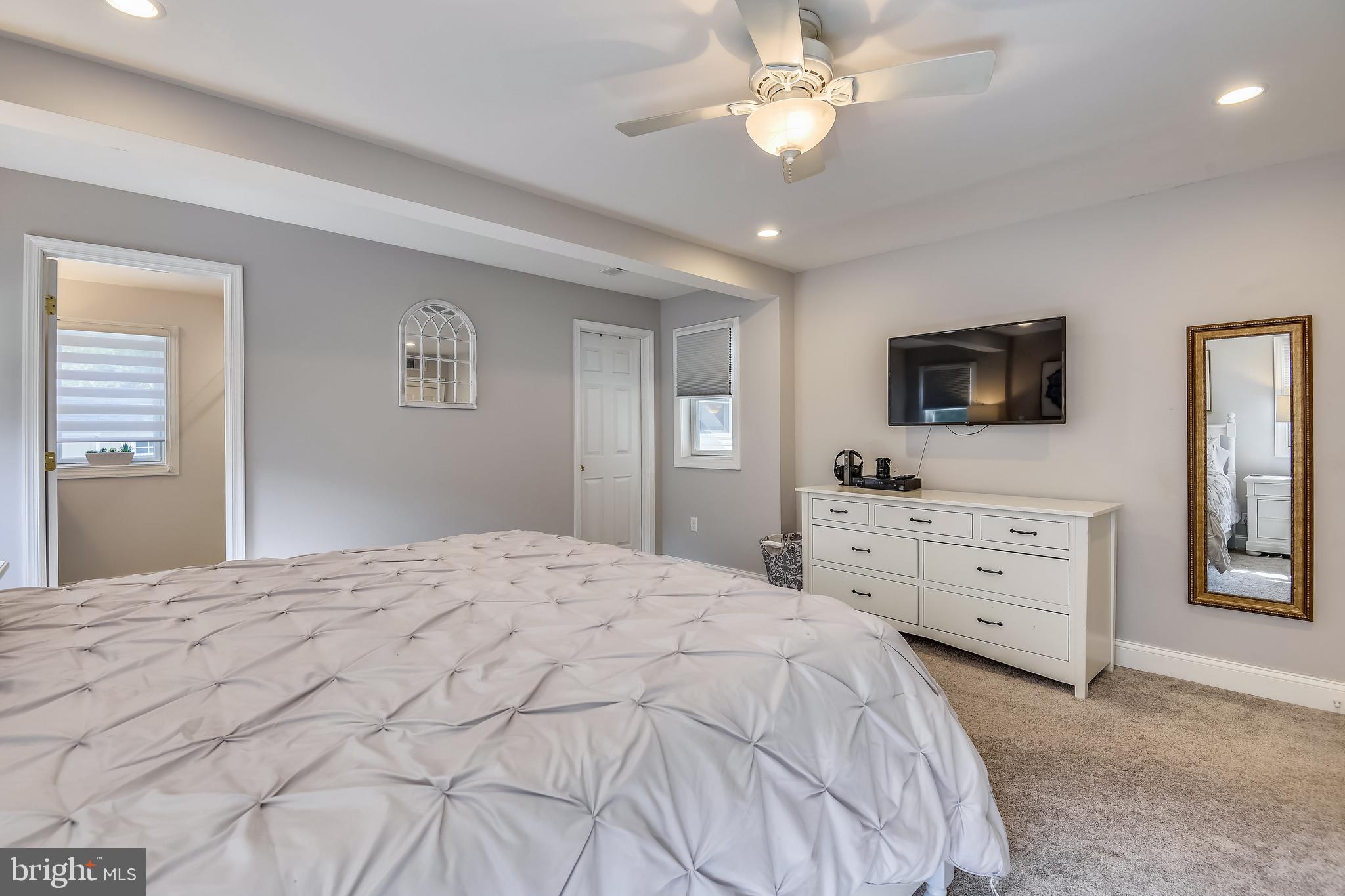 141 Sumner Road Annapolis, MD 21401 - Photo 26 of 39 Third view of main floor suite