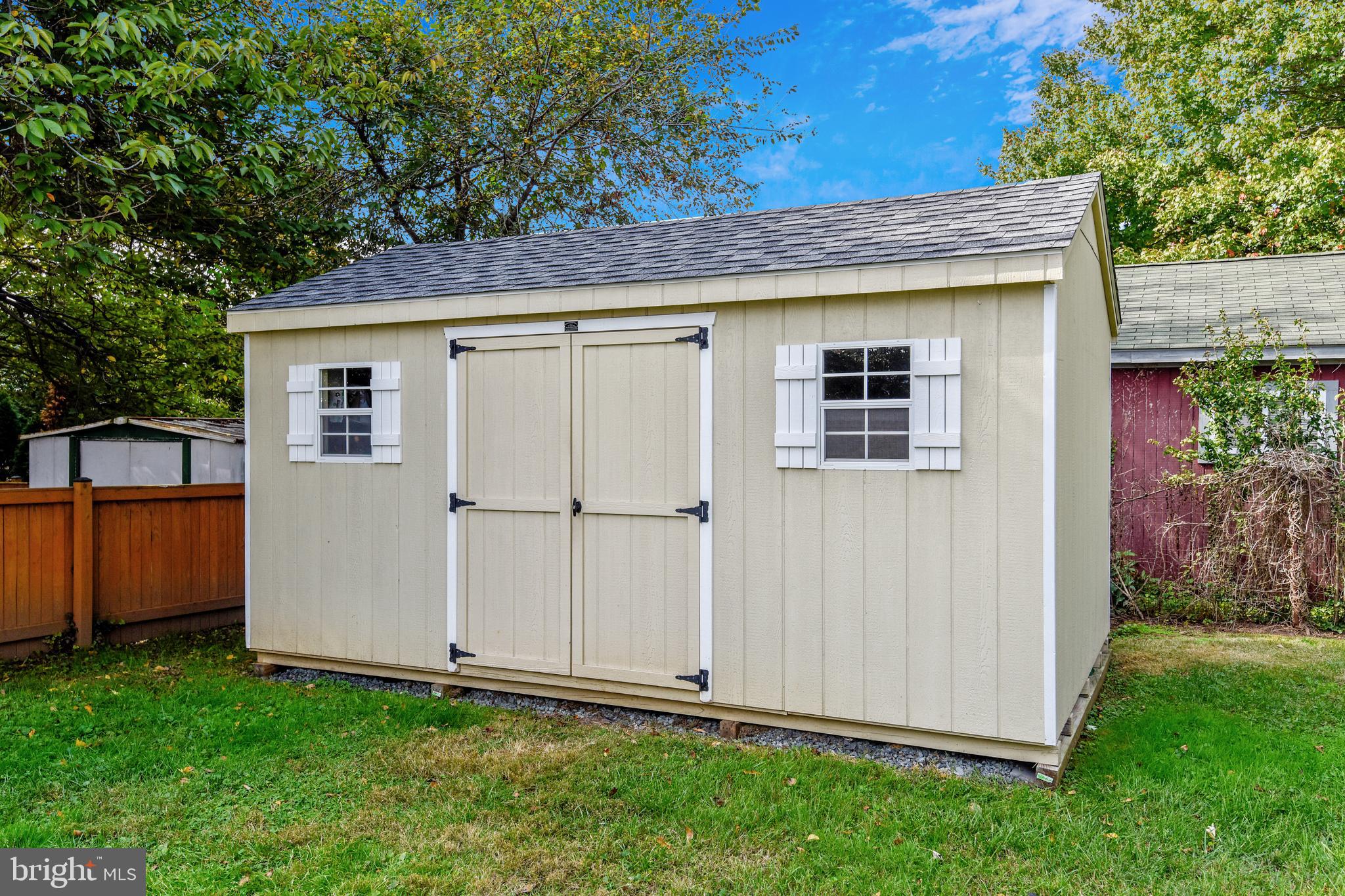 141 Sumner Road Annapolis, MD 21401 - Photo 9 of 39 Very large shed. Could even be good for your dog i