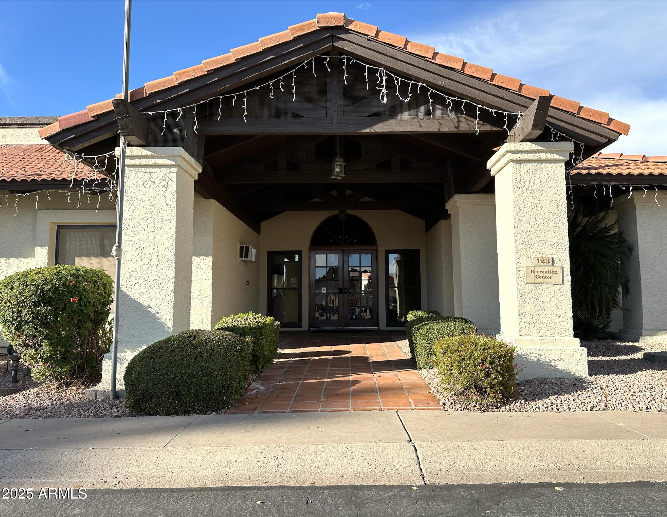 542 South Higley Road, Unit 89 Mesa, AZ 85206 - Photo 24 of 30 a front view of a house