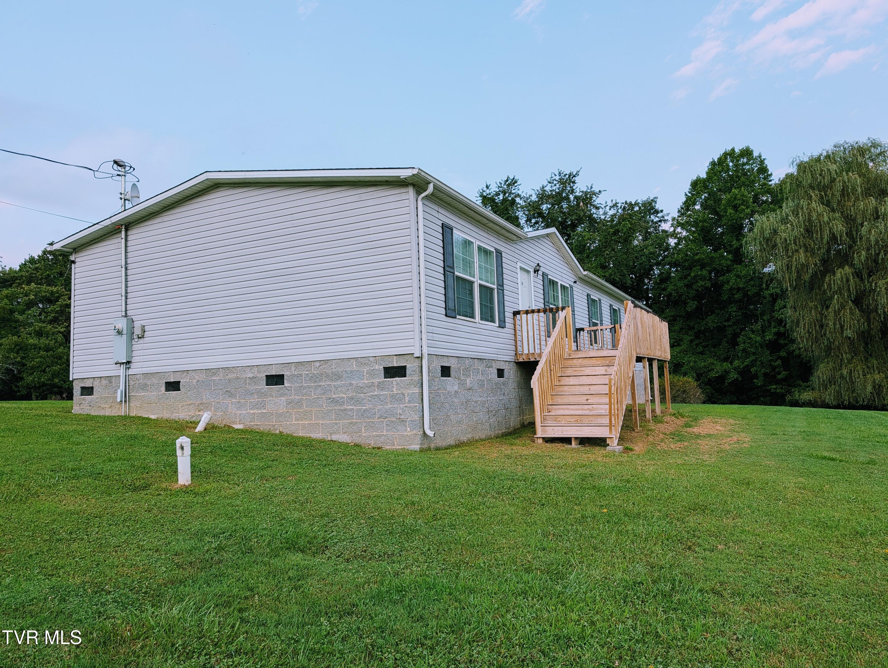 4949 DC Caney Ridge Road Clintwood, VA 24228 - Photo 3 of 30 8425