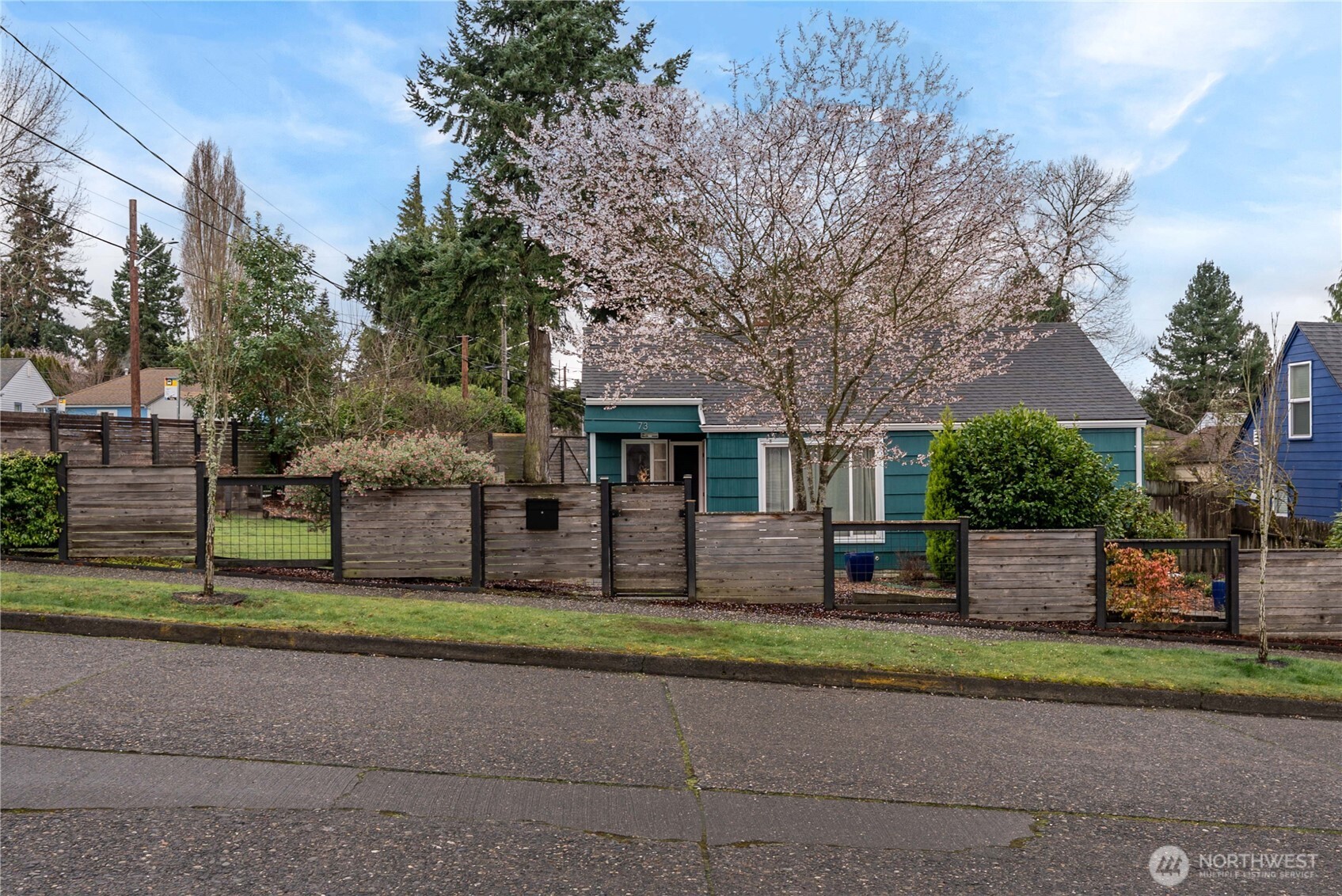 7315 South 115th Street Seattle, WA 98178 - Photo 2 of 36