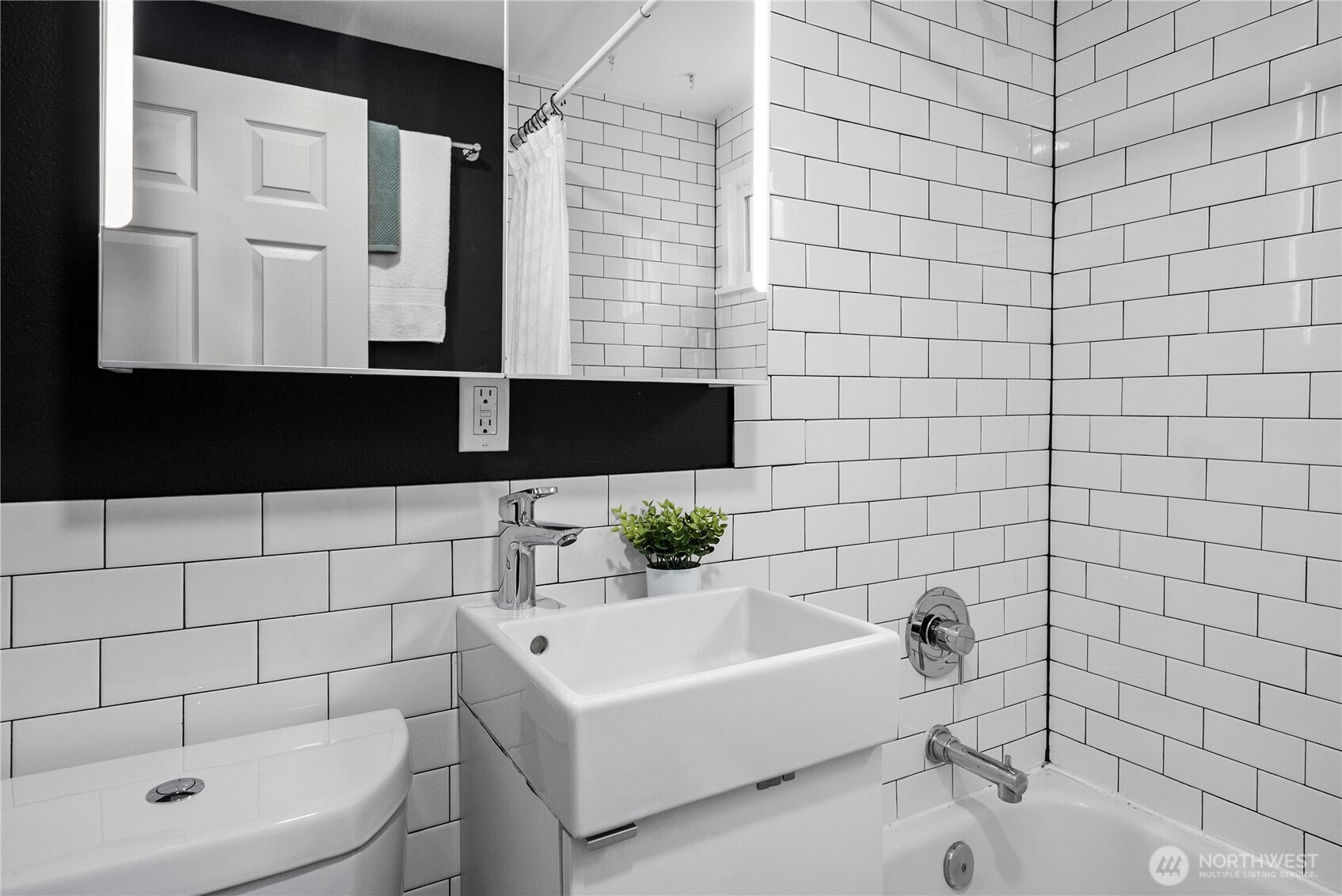 7315 South 115th Street Seattle, WA 98178 - Photo 24 of 36