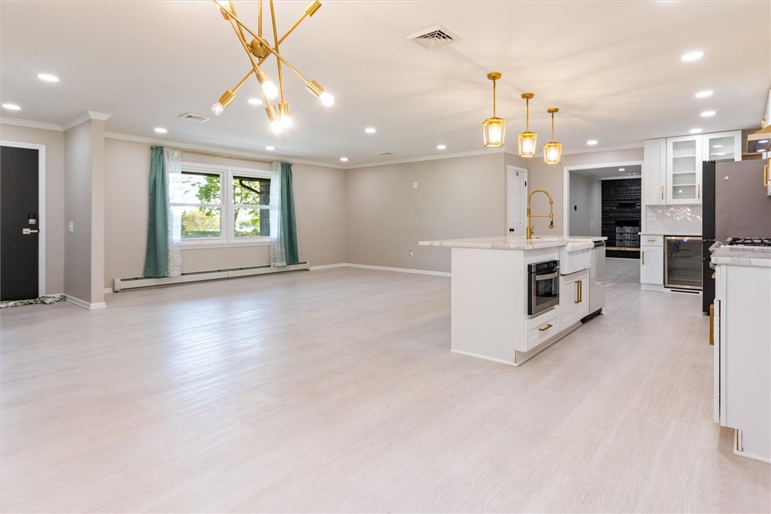 257 Fairport Road Pittsford, NY 14445 - Photo 14 of 50