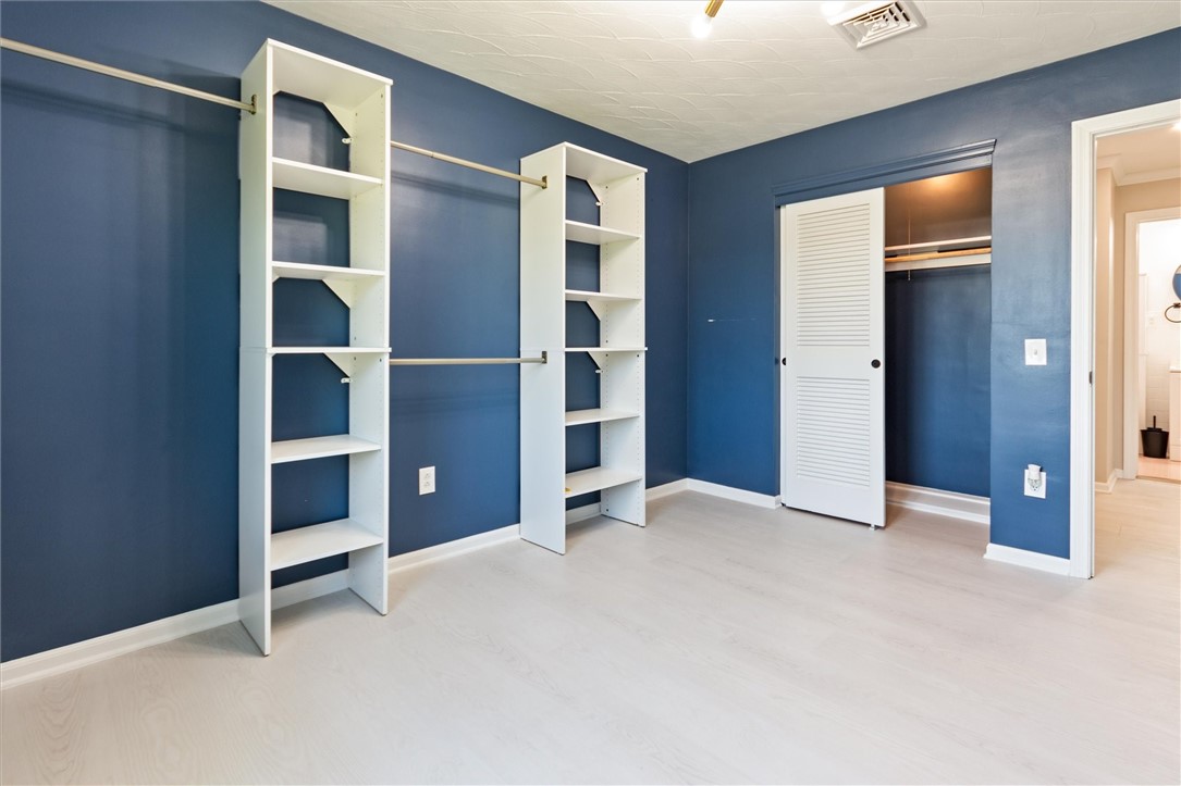 257 Fairport Road Pittsford, NY 14445 - Photo 23 of 50