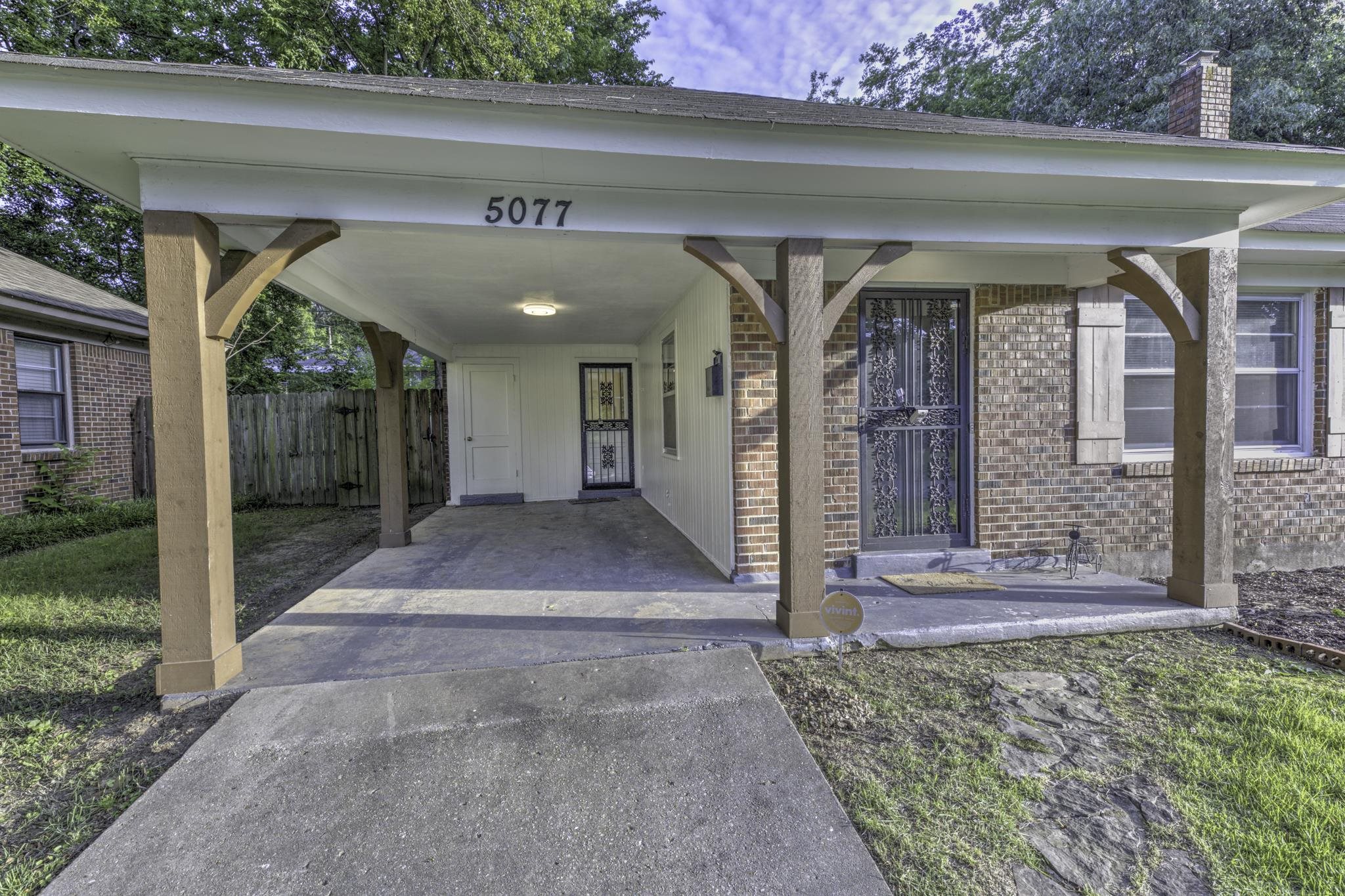 5077 New Castle Road Memphis, TN 38117 - Photo 2 of 37 a view of entrance front of house